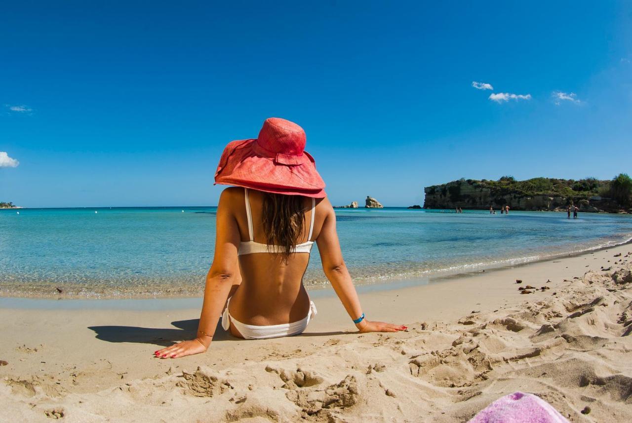 Отель Futura Club Spiagge Bianche Фонтане-Бьянке Экстерьер фото