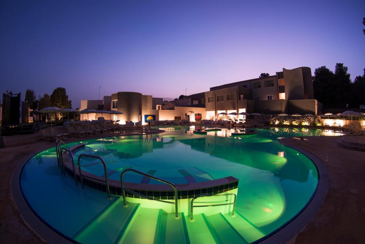 Отель Futura Club Spiagge Bianche Фонтане-Бьянке Экстерьер фото